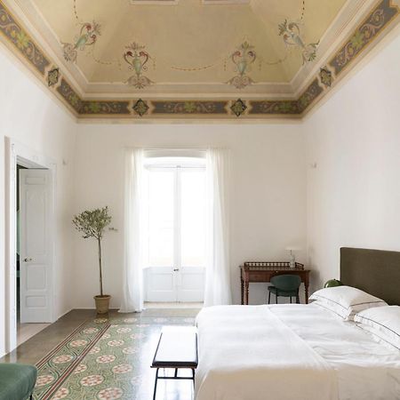 Palazzo Piccinno Парабита Экстерьер фото